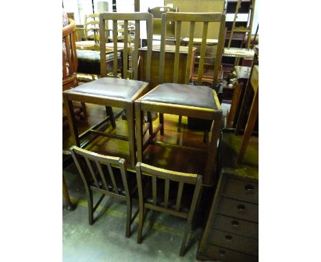 AN OAK GATE LEG TABLE, and four chairs (5)