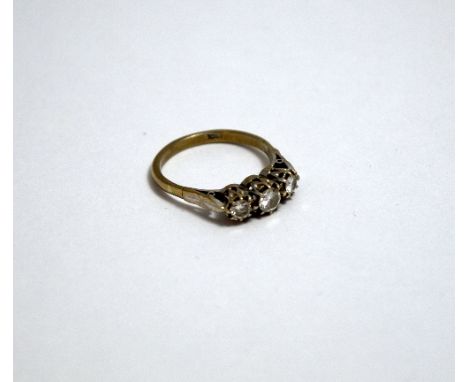A THREE STONE DIAMOND RING, with three brilliant cut diamonds to the tapered shank, estimated total diamond weight 0.50ct, H-