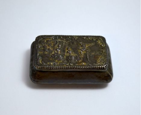 A SILVER TRINKET BOX, with front panel depicting a musician serenading two women within a garden, hallmarks for Birmingham 18