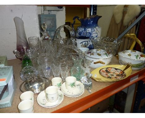 VARIOUS CERAMICS AND GLASS, Royal Doulton, Royal Crown Derby, Carltonware, Worcester etc