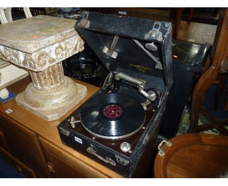 A COLUMBIA PORTABLE WIND UP RECORD PLAYER, no 112A