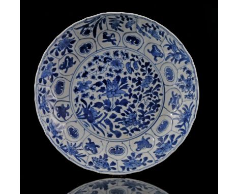 Porcelain dish with blue decoration of flowers, 'Qi Yu Bao Ding Zhi Zhen' marked, China Kangxi period, 22 cm diameter