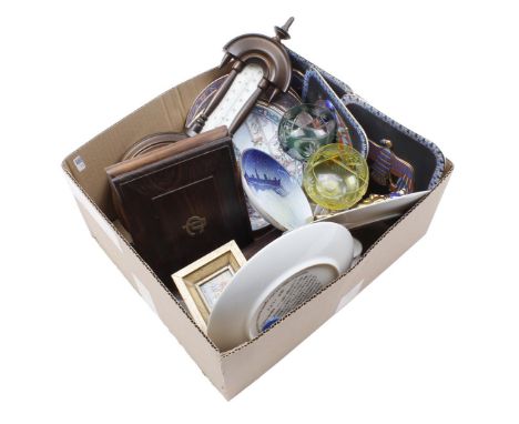 Box with porcelain dishes from the China series, published by Franklin Mint Heirloom recommendation Royal Doulton, dishes fro