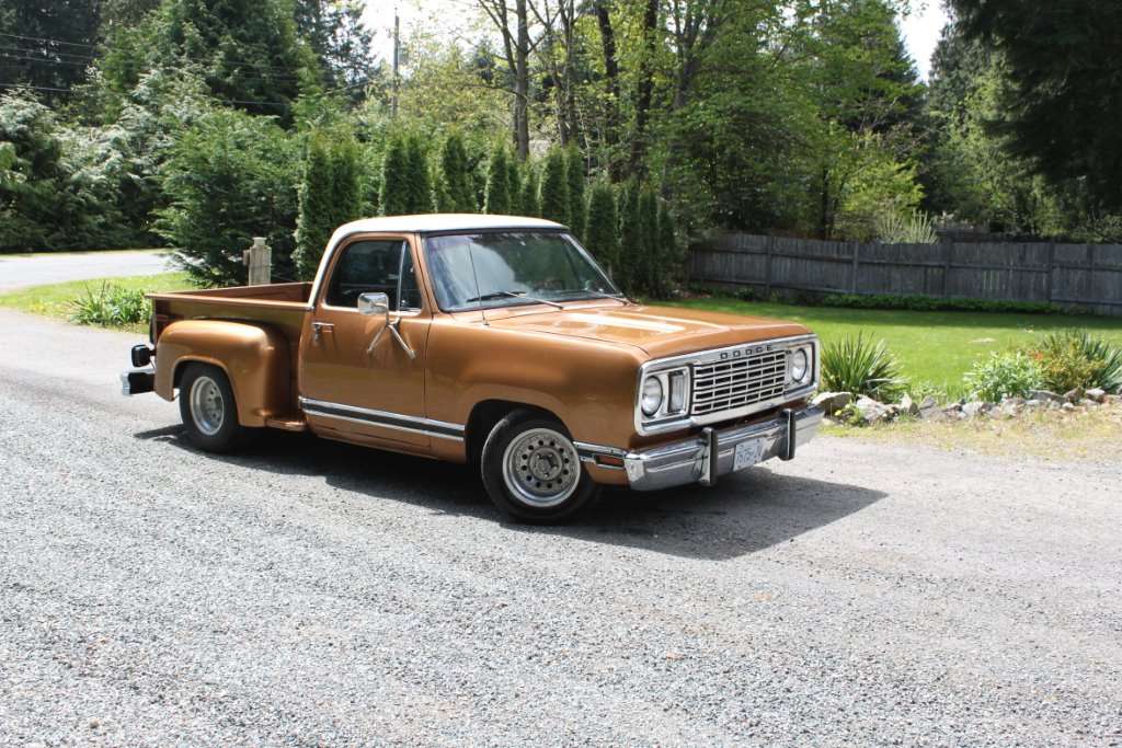 1978 Dodge D100 Short Box Stepside Pickup