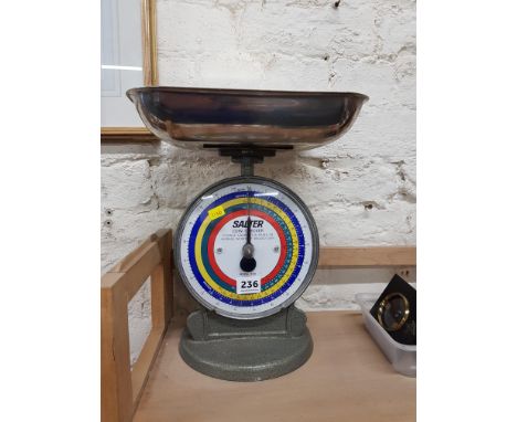 MONEY SCALES