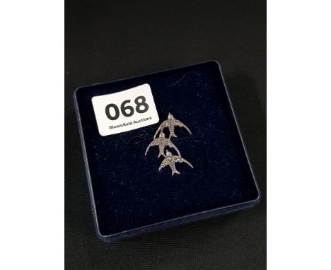 VINTAGE SILVER SWALLOW MARCASITE BROOCH 