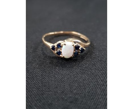 GOLD SAPPHIRE AND OPAL RING