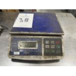 Global 60-Lb. Digital Platform Scale