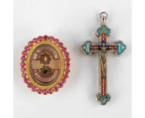 A sealed theca with two relics, S. Victoris M, B Ludovicae VideaeA&nbsp;cross with micromosaics, with relics of Ground of the