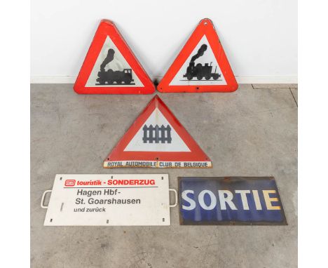 Five enamel plates, with subject of Trains and Stations. Circa 1960.Dimensions: (W:79 x H:31,5 cm)
