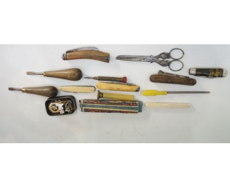 A selection of items to include: various pen knives, wood / bone handles, etc.; small carpentry tools such as files etc.; an 