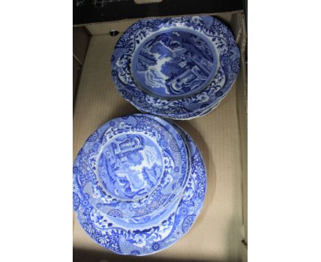 A BOX CONTAINING A SELECTION OF COPELAND SPODE ITALIAN PATTERNED PLATES VARIOUS 