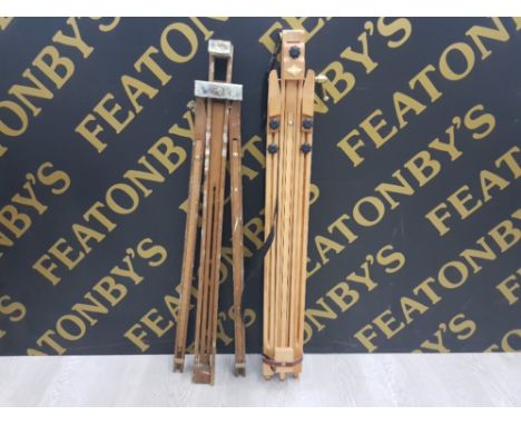 DALER ROWNEY ARTIST EASEL TOGETHER WITH ONE OTHER