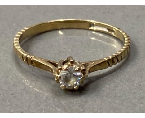 9CT GOLD CZ SOLITAIRE RING 1.9G SIZE N