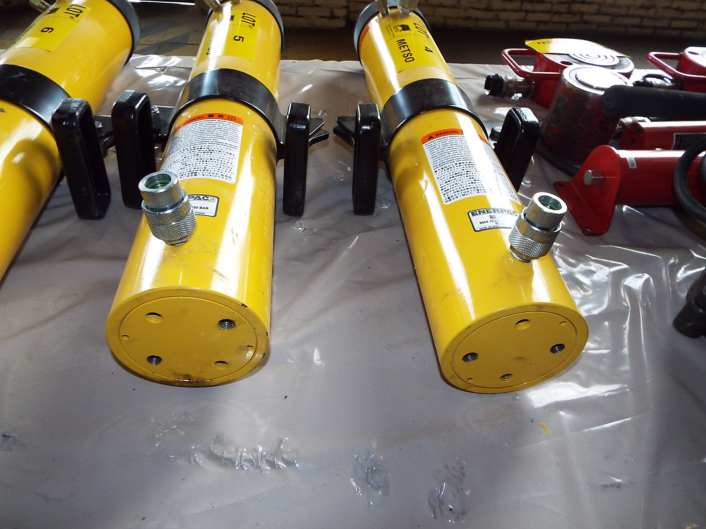 ENERPAC RR5020 10,000 PSI/700 BAR 50 TON CAPACITY DOUBLE ACTING