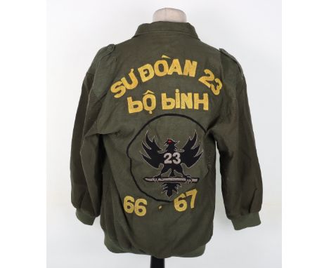 Vietnam War 23rd Infantry Division of the Republic of Vietnam Jacket, interesting green zip front jacket with woollen waist b