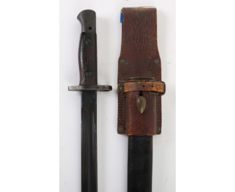 Indian 1907 Pattern Bayonet 1917 Dated, fine full length example with two piece wooden grips having screw fittings. Oil hole 