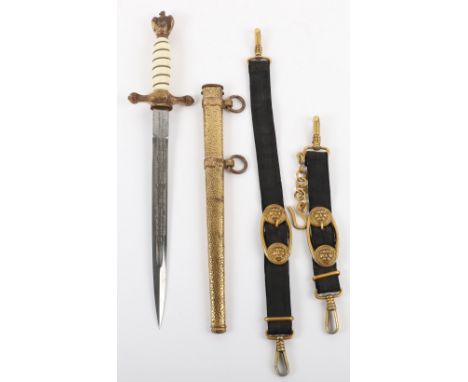 WW2 German Kriegsmarine Officers Dress Dagger of Kapitan zur See Hugo Freiherr von Lamezan, Final Commander of the German Nav