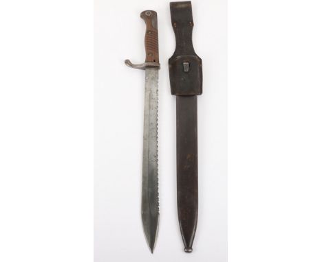 Imperial German Model 98/05 Pioneer Sawback Bayonet, good example of a pioneer issue sawback model 98/05 bayonet having accep