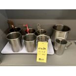 Lot de 8 items varies acier inox