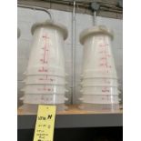 Lot de 10 réceptacles à mesurer 7.5 L - a /couvercles
