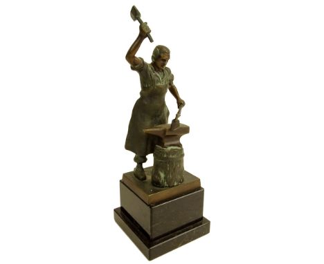 Erich Saalmann,German  (19/20th C) Bronze sculpture "Blacksmith" Signed. Good condition. Measures 9-1/2" Including marble bas