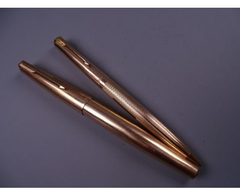 Vintage Parker 65 Custom Insignia 12 ct RG fountain pen and pencil set