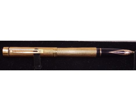 Vintage 23 carat Gold plated Sheaffer Targa fountain pen with diamond squares pattern (square cut) and 23 carat gold electrop