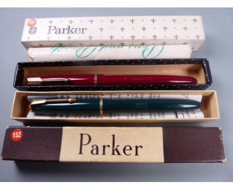 Vintage red Parker Duofold Junior fountain pen with original 14ct gold nib and gold plated trim (faint chalk marks on barrel)