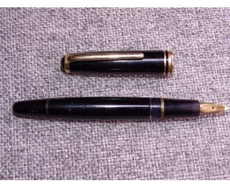 Vintage black Montblanc fountain pen