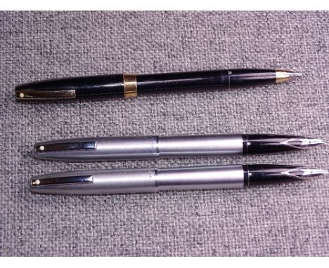 Vintage Black Sheaffer Imperial fountain pen with gold trim, Triumph nib and Touchdown filling mechanism. 2 modern Brushed ch
