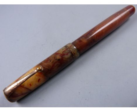 Vintage (1932 - 34) onyx Parker Moderne (Duette Junior) fountain pen with gold plated trim and 14ct gold nib, made in Canada
