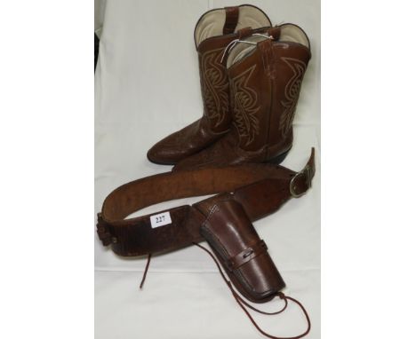 PAIR USA COWBOY TOOLS & LEATHER HOLSTER & BELT 