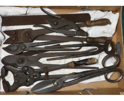 MILITARY  WIRE CUTTERS & OTHER TOOLS 