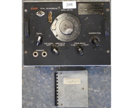 US ARMY SIGNAL CORPS FREQUENCY METER BC221-AA WITH BOOKLET 