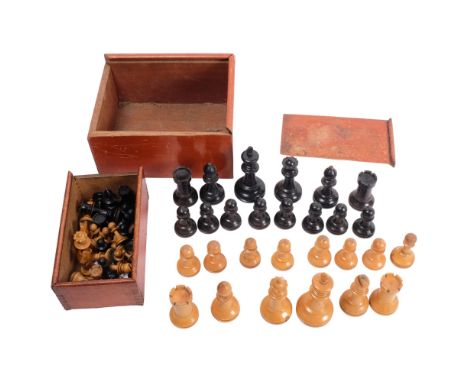 Various boxwood Staunton pattern chess pieces, all unmarked, no full set