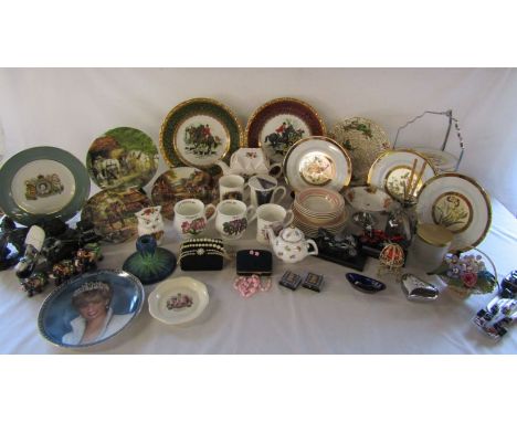 Large collection of items including collectors plates Royal Doulton 'The Blacksmith' 'The Grocer' and Wedgwood 'Country Days'