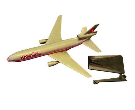 Hawaiian Airlines model plane, no box. Single item from £5.99 UK, £7.99 Europe, £9.99 ROW. We can ship a parcel up to 20kg in