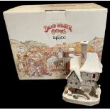 David Winter 1998 Bill & Nancy's House, The Oliver Twist Collection. Engraved 99 Christmas. With