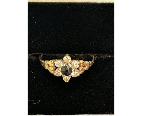 9ct Gold ring set with sapphires & cz stones Size N 
