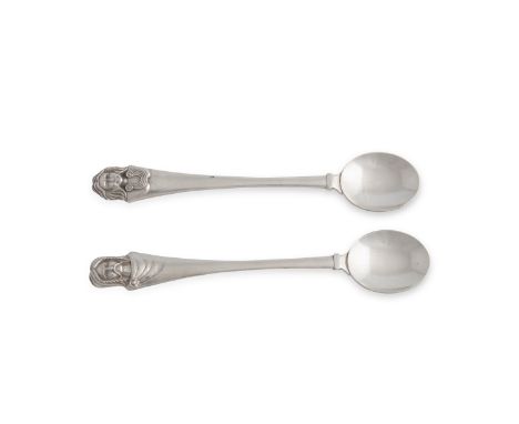 A PAIR OF IRISH CELTIC WARRIOR SPOONS, Dublin 1977, mark of Douglas Bennett, with cast figural handles depicting male and fem