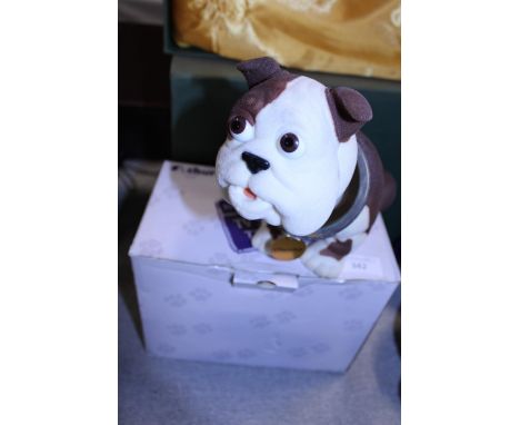 A vintage boxed Churchill nodding dog ornament 