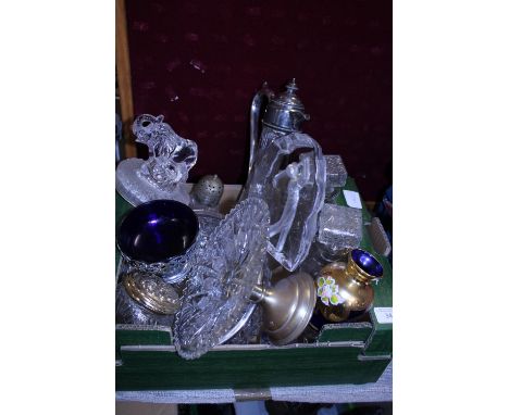 A selection of vintage glass wares etc a/f. Postage unavailable 