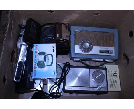 A box of vintage electronics etc (un-checked). Postage unavailable 