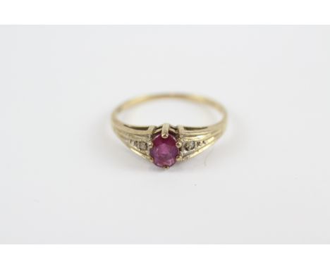 9ct Gold Vintage Ruby And Diamond Set Dress Ring (1.4g) 2030724