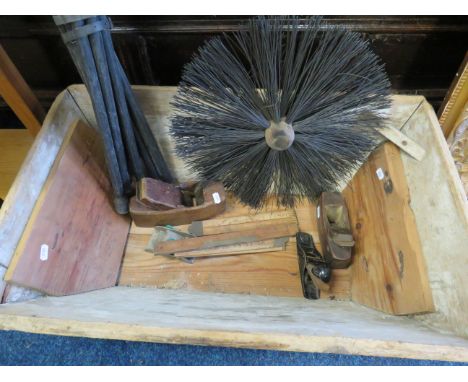 Wooden Trug which measures 13 inches long with assorted vintage tools plus chimney/drain rods. See photos.   S2