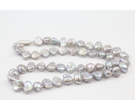 14ct White Gold Clasp Baroque Pearl Single Strand Necklace (31.3g) 2011816
