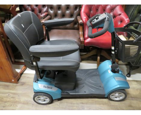  S2Rascal Vio Sport Electric Mobility Scooter with Recharger, solid tyres and fold down steering column,  Swivel seat, Owners