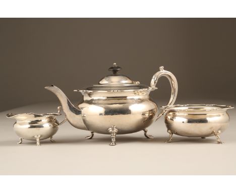 Edwardian three piece silver tea service, circular form with lobed rims raised on pad feet, assay marked Sheffield 1905 by At