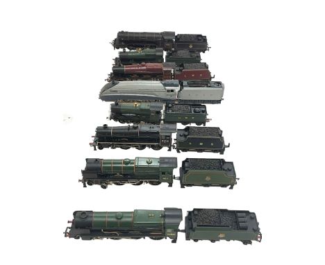 Seven Bachmann Locomotives and Tenders and Hornby Locomotive and Tender (8).